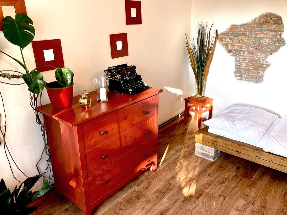 Apartmany Tones Hanusovice Ngoại thất bức ảnh